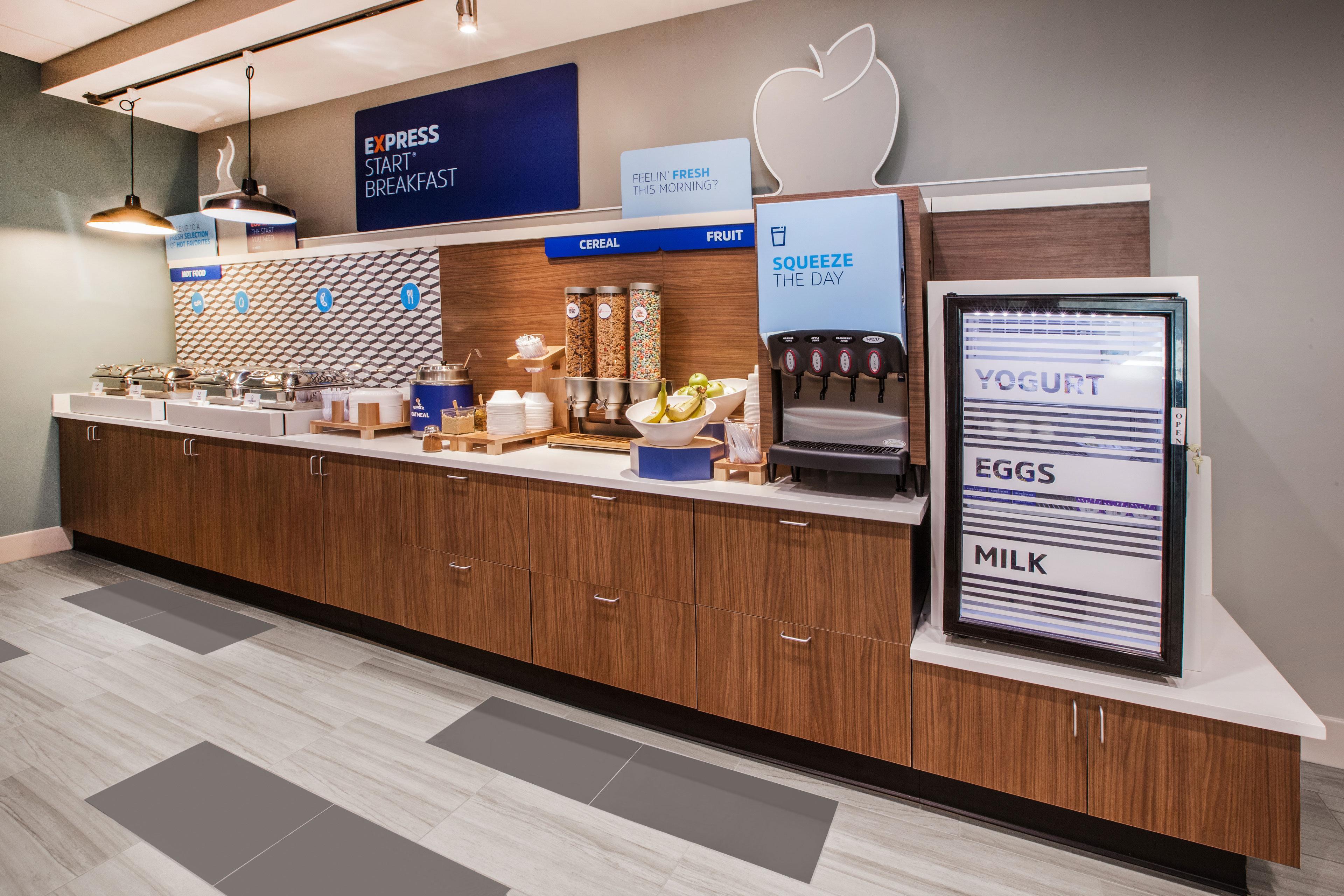 Holiday Inn Express Baltimore At The Stadiums By Ihg Экстерьер фото