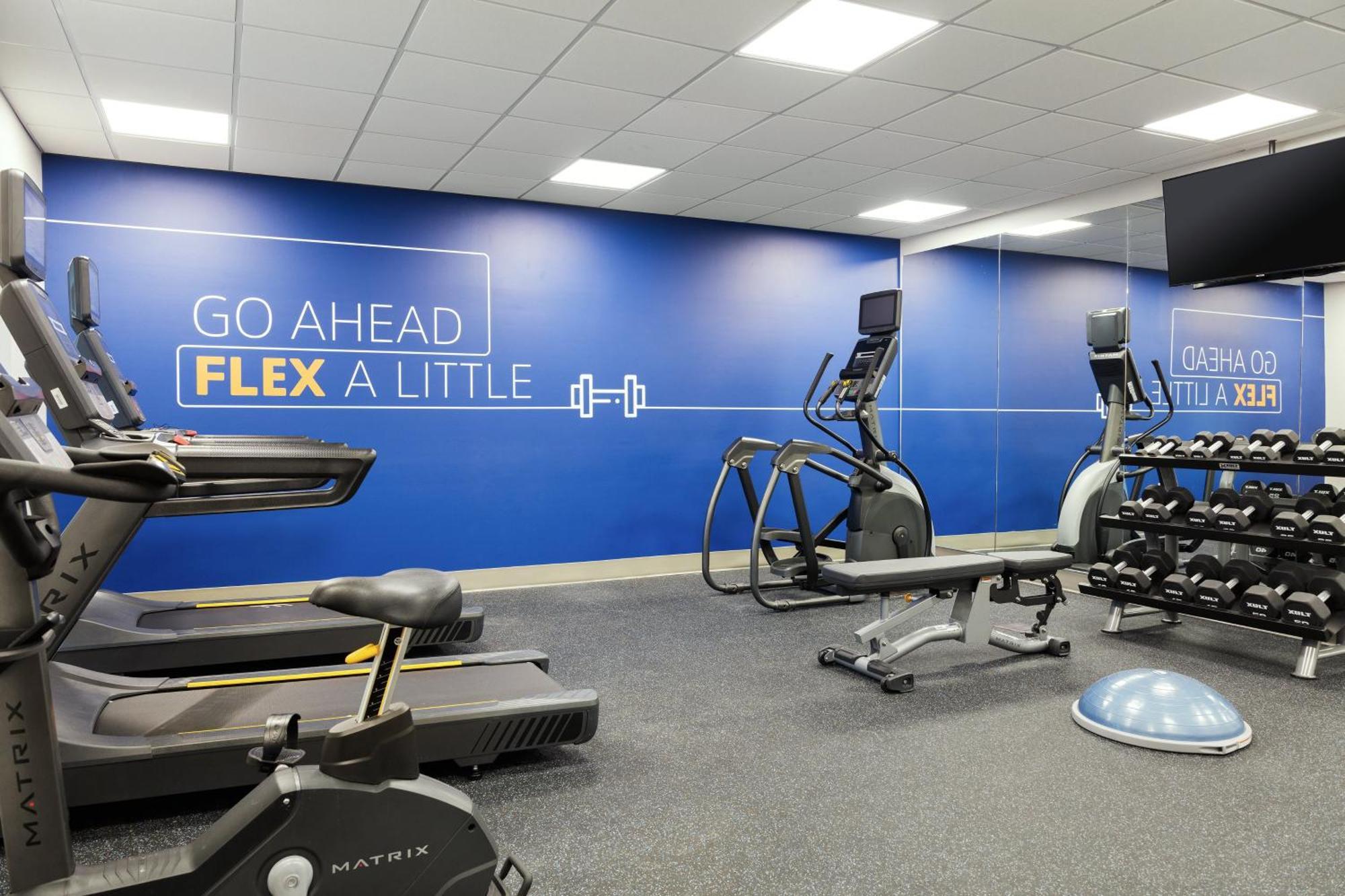Holiday Inn Express Baltimore At The Stadiums By Ihg Экстерьер фото